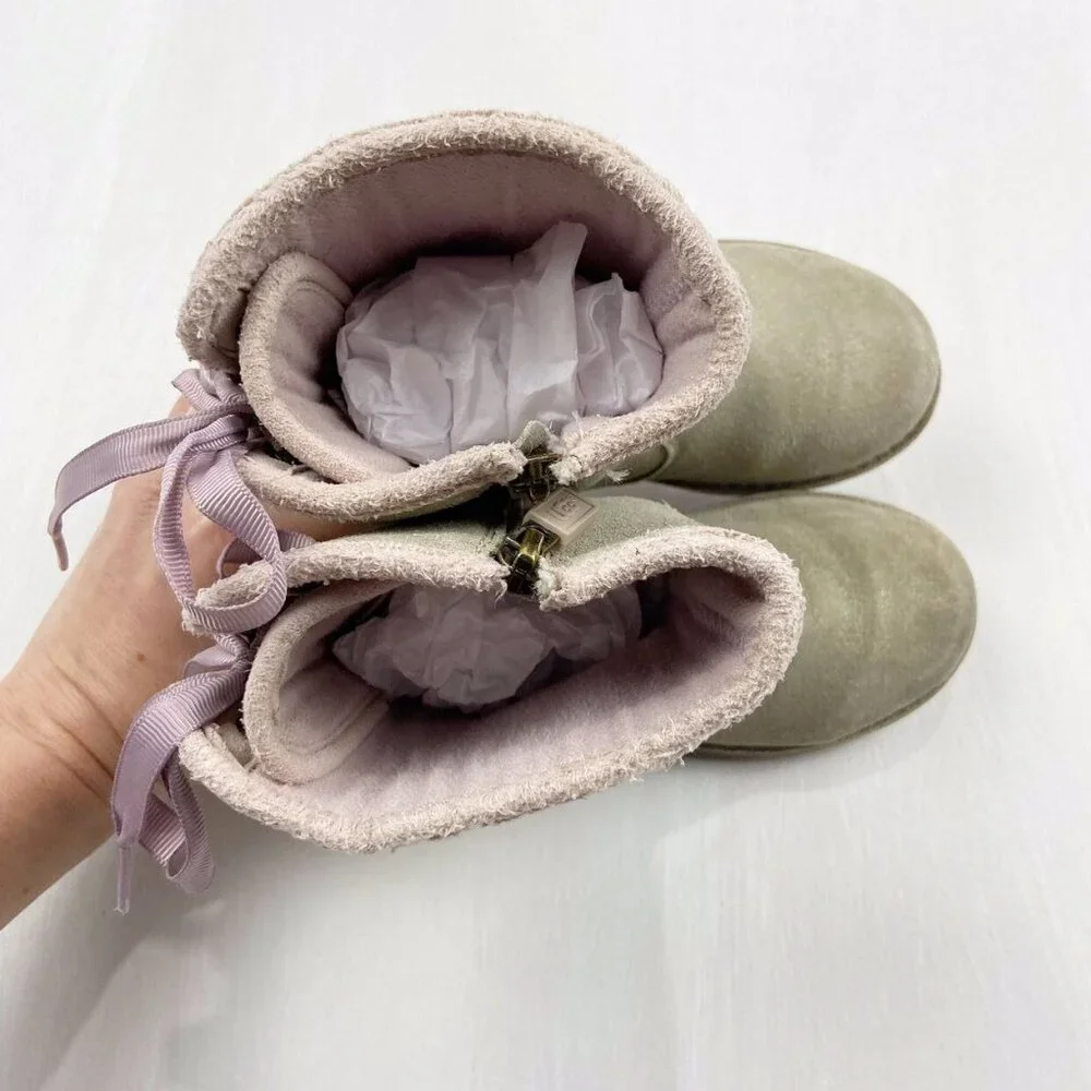 UGG Corene Metallic Suede Lace-up Boots in Gold 11 (Kids)